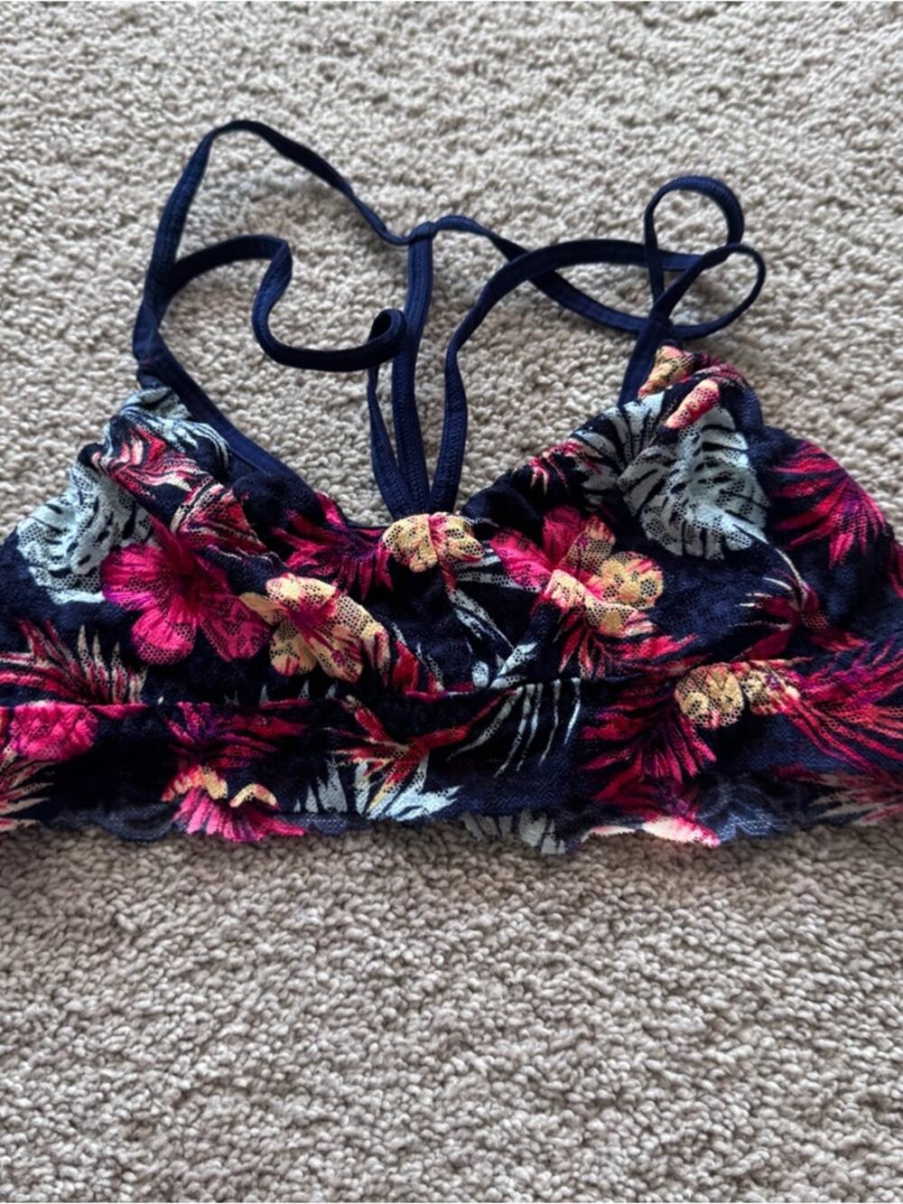 PINK Victoria's Secret Tropical Floral Lace Bralette Women’s Size Small Lined